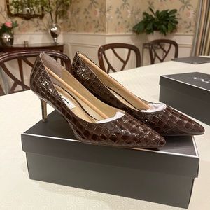 Brown crocodile leather heels